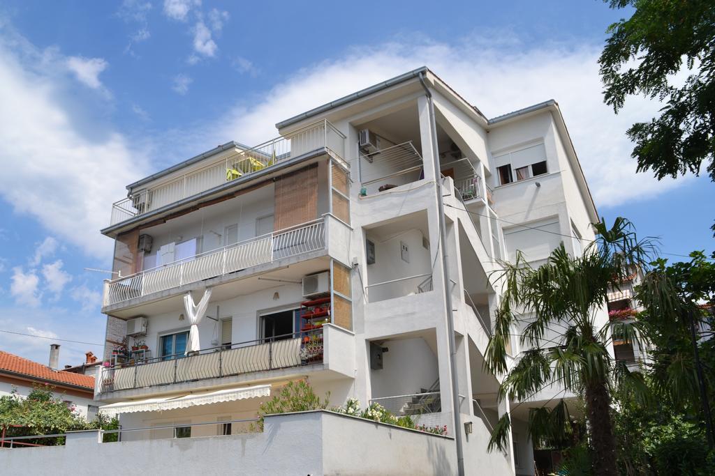 רייקה Anita Studio Apartment With Terrace מראה חיצוני תמונה